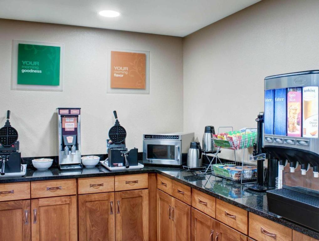 Comfort Inn & Suites Caldwell Exteriör bild